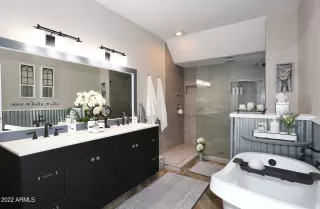 Photo #4: 6459478 Listing 