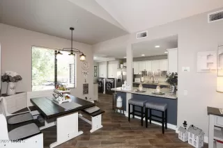 Photo #6: 6459478 Listing 