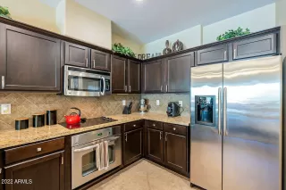 Photo #5: 6459860 Listing 