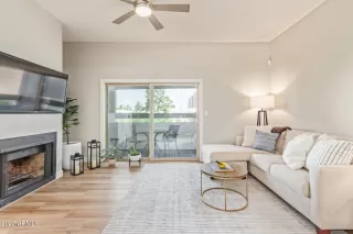 Photo #3: 6460245 Listing 