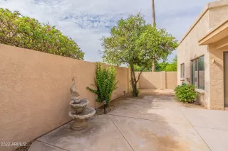 Photo #5: 6460259 Listing