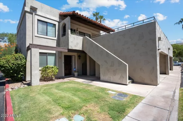 MLS: 6460326 Condo For Sale