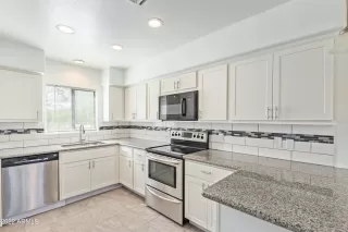 Photo #1: 6460439 Listing 