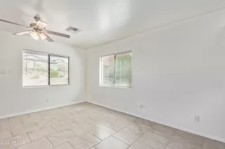 Photo #6: 6460439 Listing 