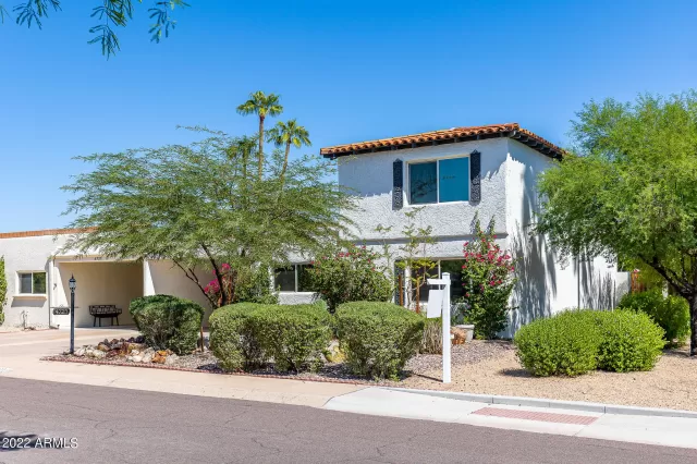 MLS: 6460482 Condo For Sale