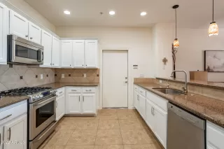 Photo #2: 6460542 Listing