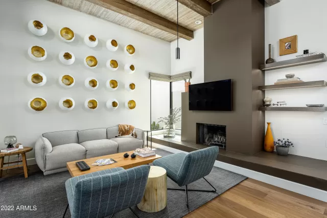 MLS: 6460575 Condo For Sale