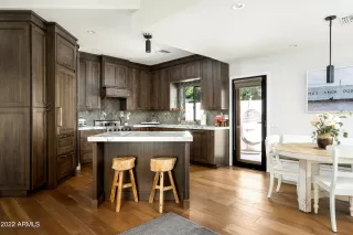 Photo #1: 6460575 Listing