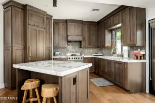 Photo #3: 6460575 Listing