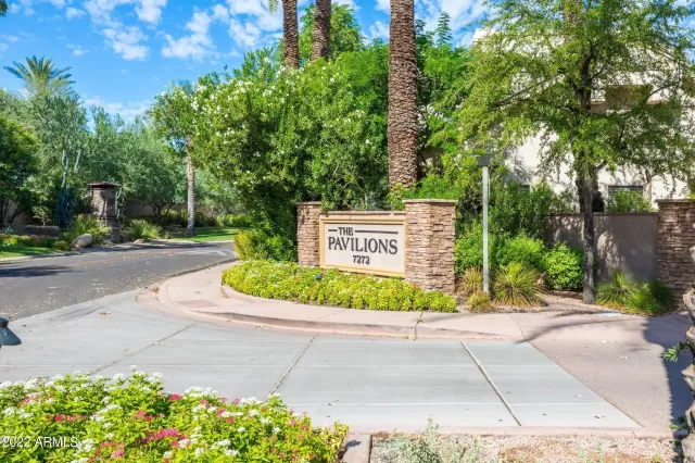 MLS: 6460598 Condo For Sale