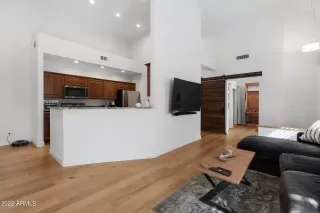 Photo #6: 6460598 Listing