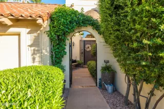 Photo #2: 6460778 Listing 