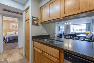 Photo #6: 6460790 Listing