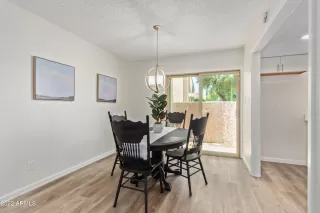 Photo #6: 6461058 Listing 