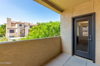 Photo #5: 6461116 Listing