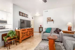 Photo #4: 6461546 Listing