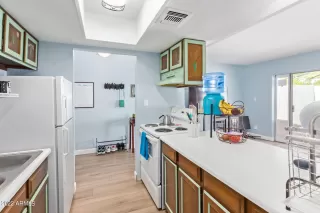 Photo #6: 6461606 Listing