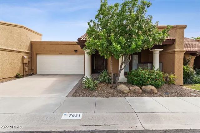 MLS: 6461641 Condo For Sale