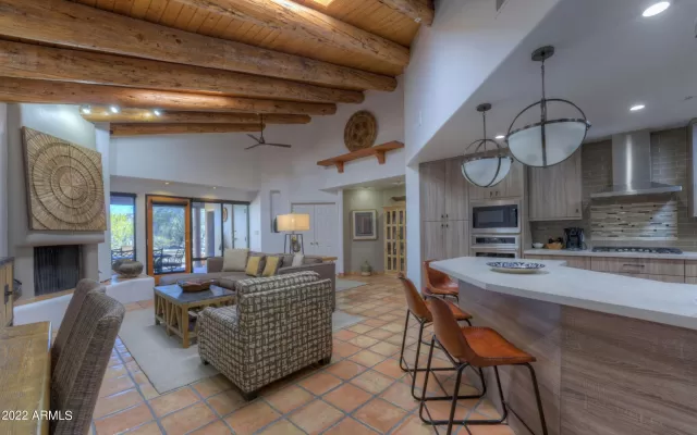 MLS: 6461648 Condo For Sale
