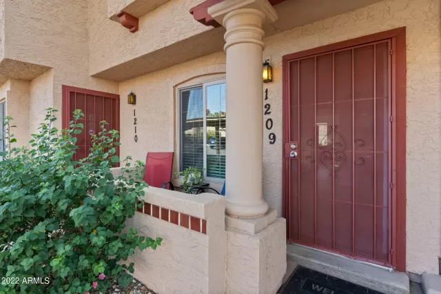 MLS: 6461714 Condo For Sale