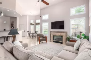 Photo #4: 6461807 Listing