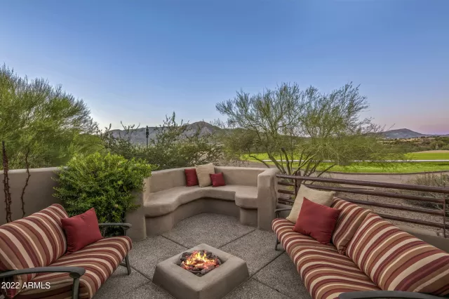 MLS: 6461946 Condo For Sale