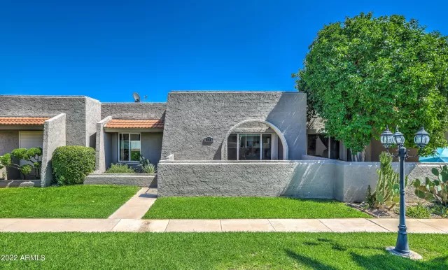 MLS: 6462108 Condo For Sale