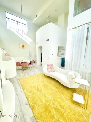 Photo #2: 6462357 Listing