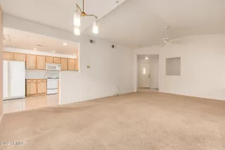 Photo #4: 6462387 Listing 