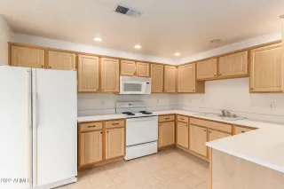 Photo #5: 6462387 Listing 