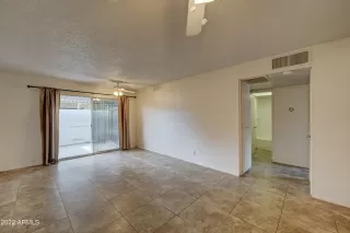 Photo #6: 6462519 Listing 