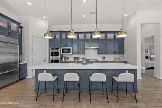 Photo #4: 6462697 Listing