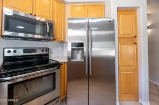 Photo #6: 6464070 Listing 