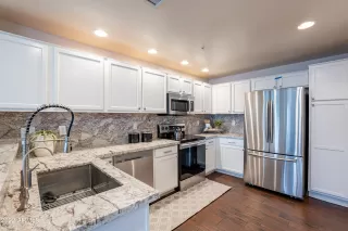 Photo #3: 6464097 Listing