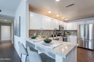 Photo #5: 6464097 Listing