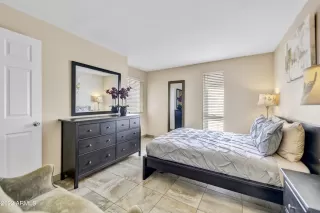Photo #5: 6464168 Listing 