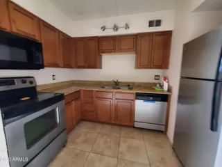 Photo #3: 6464473 Listing 