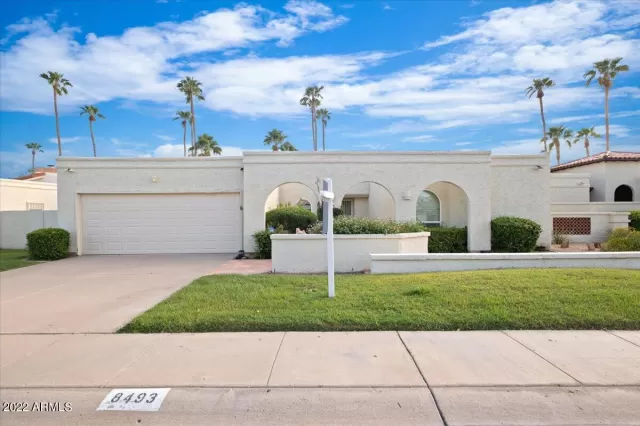 MLS: 6464828 Condo For Sale