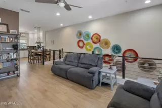 Photo #3: 6464974 Listing