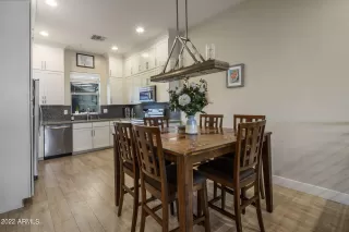 Photo #4: 6464974 Listing