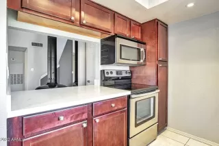 Photo #4: 6465026 Listing 