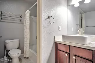 Photo #5: 6465026 Listing 