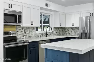 Photo #5: 6465129 Listing