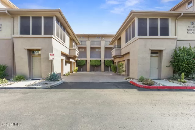 MLS: 6465425 Condo For Sale