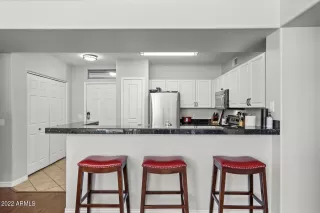 Photo #6: 6465425 Listing