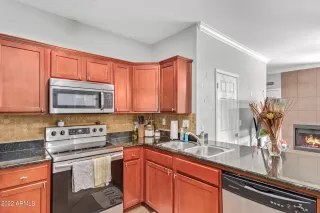 Photo #5: 6465584 Listing