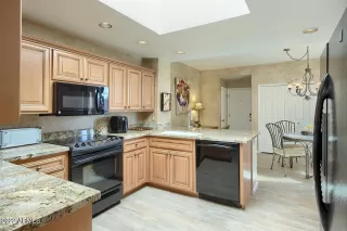 Photo #4: 6465603 Listing