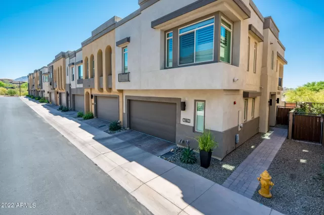 MLS: 6465663 Condo For Sale