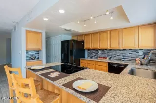 Photo #5: 6465679 Listing