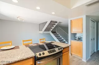 Photo #6: 6465679 Listing